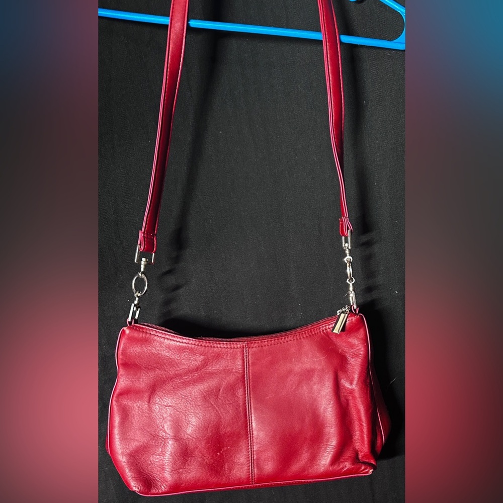 LAURA SCOTT maroon shoulder purse